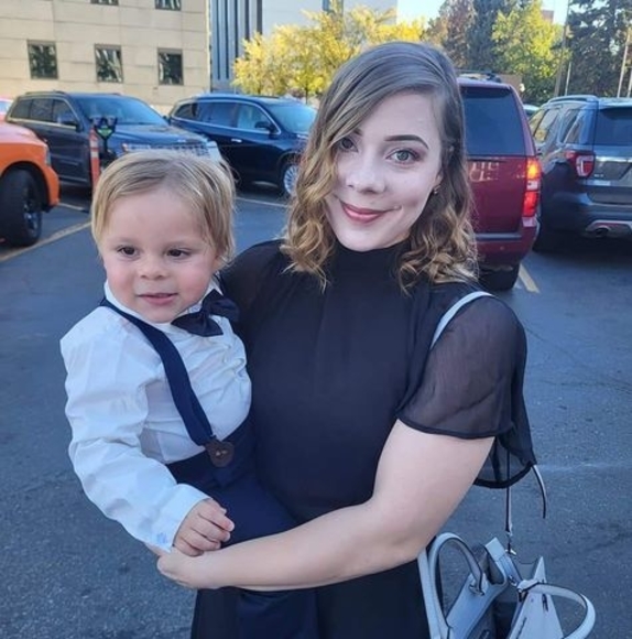 Meet your Posher, Shae - Picture 1 of 1